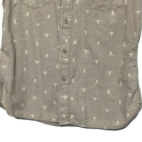 Mossimo Men's Gray Steer Skull Shirt Size S - Picture 4 of 7
